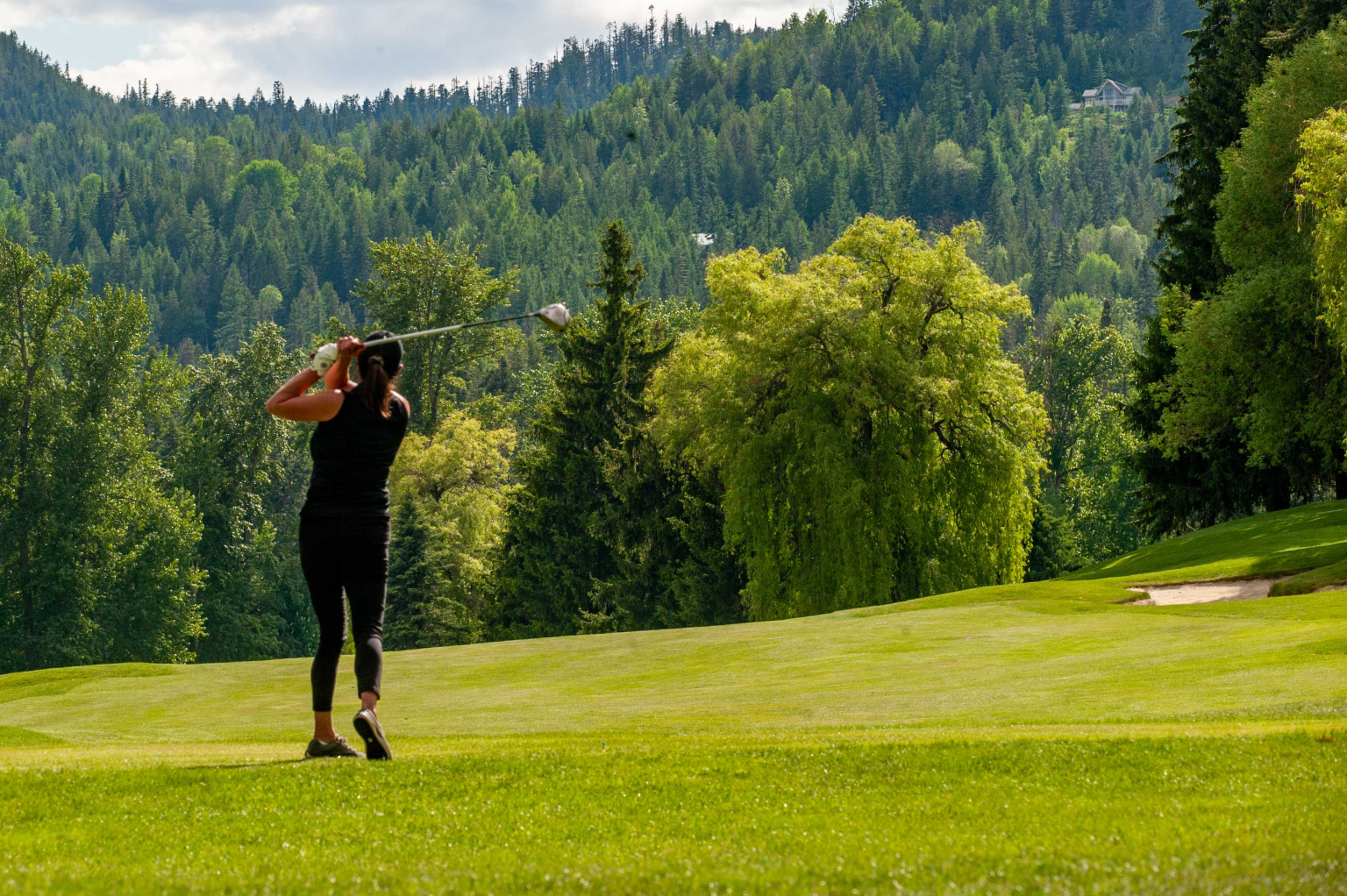 Improve your golf game on a championship mountain course