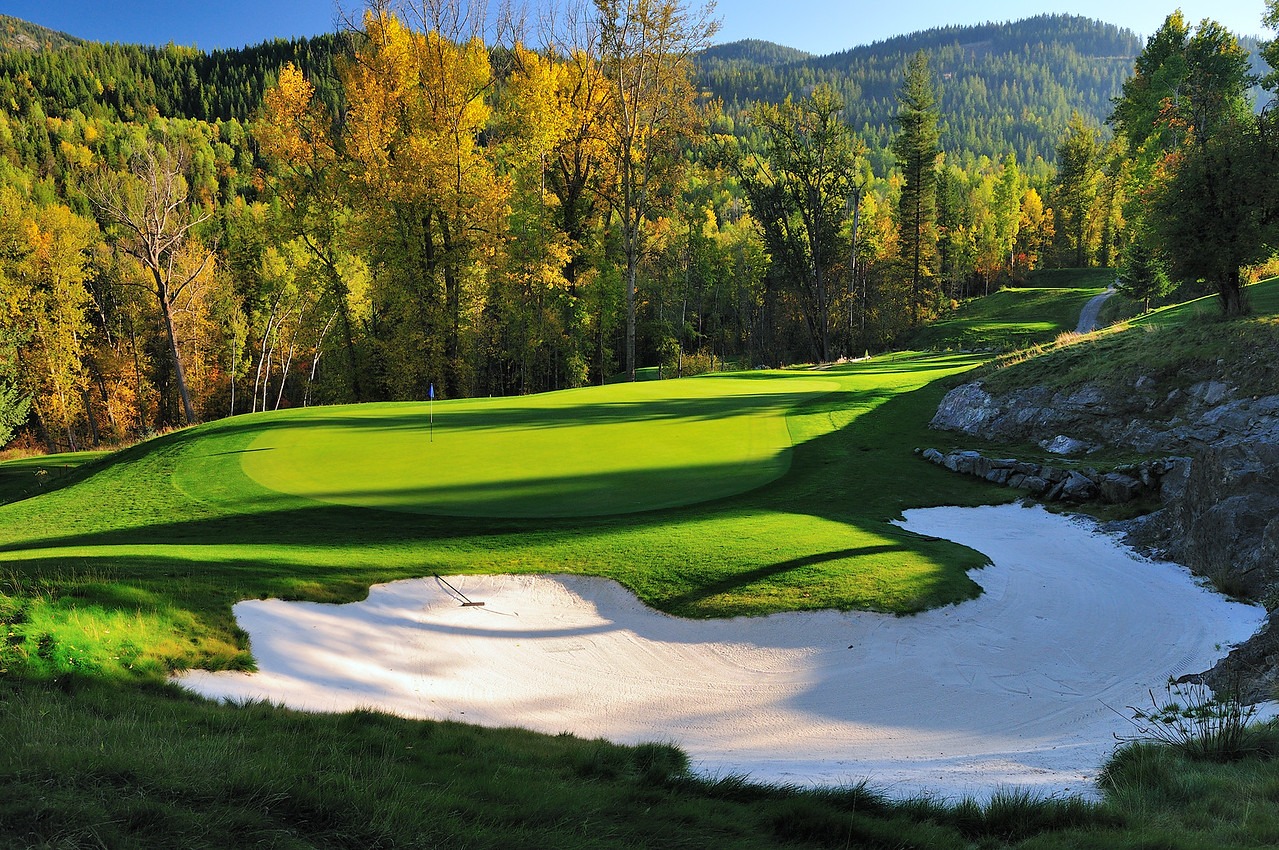 rossland-mountain-golfing British Columbia stay and play golf at Redstone